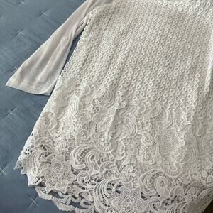 Tribella‎ Lace Overlay Tunic XL White Embroidery Lining Stretch